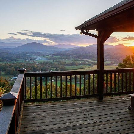 Smoky Mountain Retreat With Hot Tub, Arcade Games Villa Pigeon Forge Ngoại thất bức ảnh