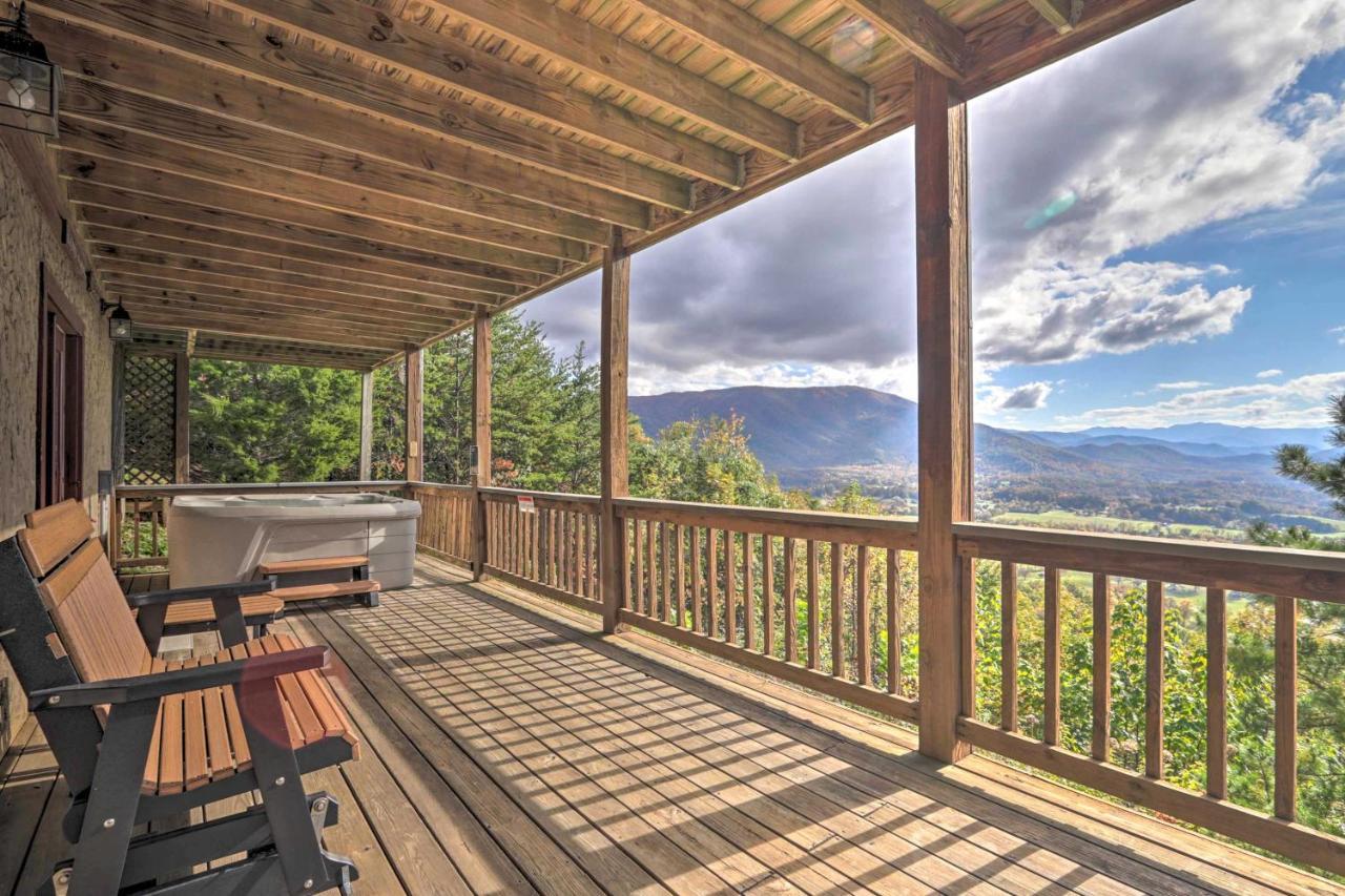 Smoky Mountain Retreat With Hot Tub, Arcade Games Villa Pigeon Forge Ngoại thất bức ảnh