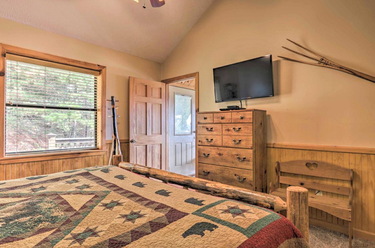 Smoky Mountain Retreat With Hot Tub, Arcade Games Villa Pigeon Forge Ngoại thất bức ảnh