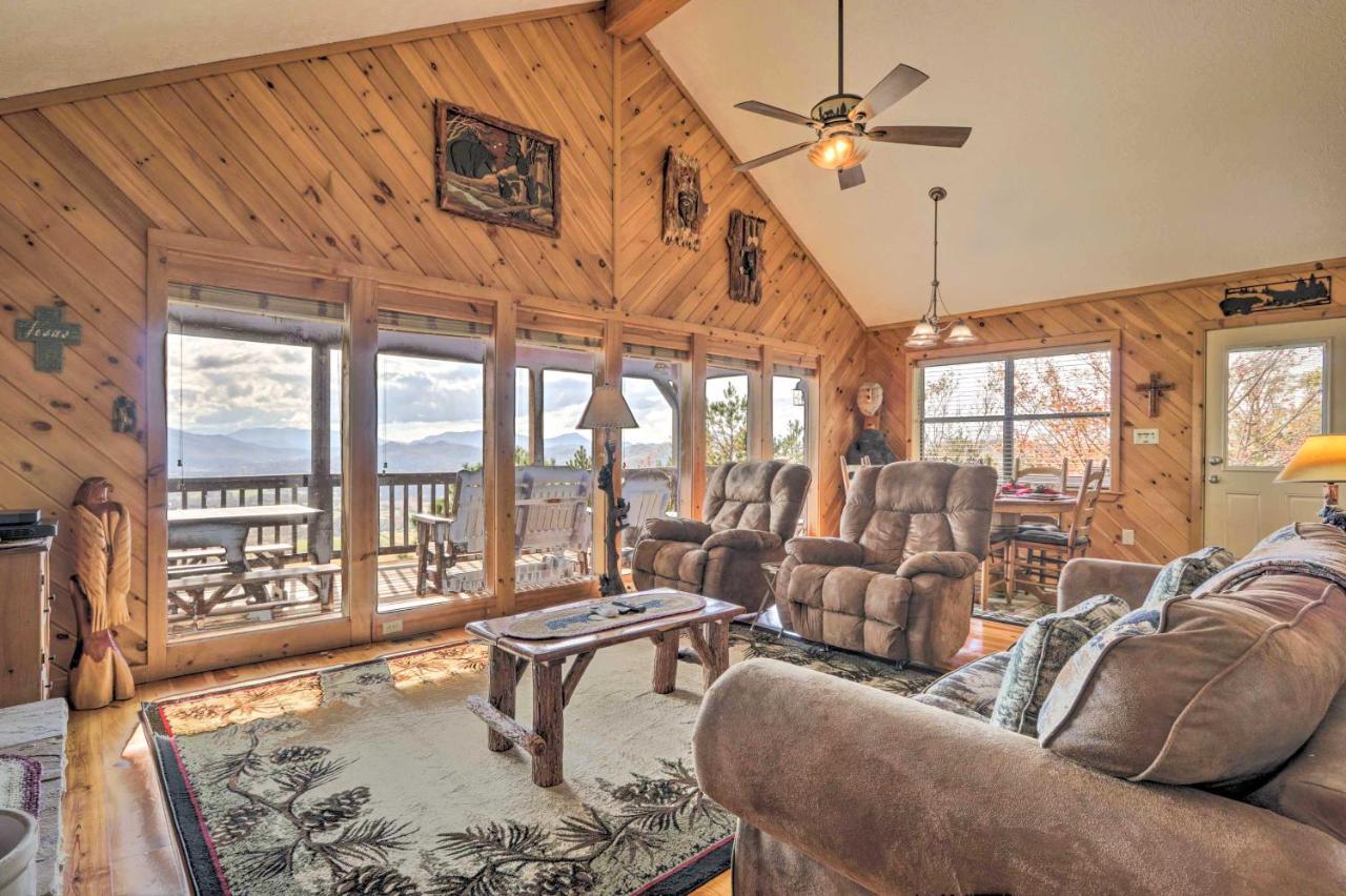 Smoky Mountain Retreat With Hot Tub, Arcade Games Villa Pigeon Forge Ngoại thất bức ảnh